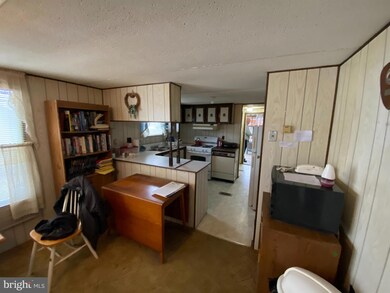 310 Dale Ln, Williamstown, NJ 08094 - photo 5