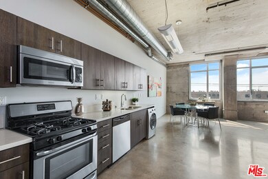 Beacon Lofts unit 408, Los Angeles, CA 90013 - photo 5