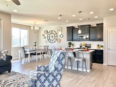 KITCHEN & DINING