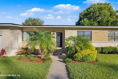 2537 Buttonwood Dr, Jacksonville, FL 32216 - photo 2