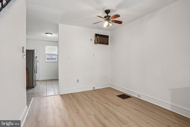 1547 S Myrtlewood St, Philadelphia, PA 19146 - photo 6