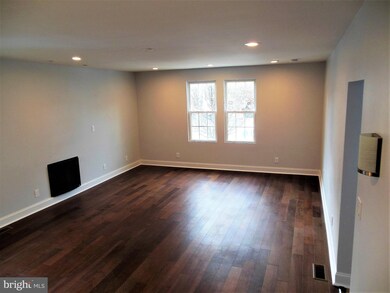 2728 Kildaire Dr, Parkville, MD 21234 - photo 4