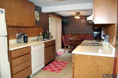 82 Thimbleberry Rd, Ballston Spa, NY 12020 - photo 2