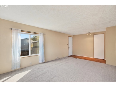 601 E Columbia River Hwy unit 34, Clatskanie, OR 97016 - photo 4