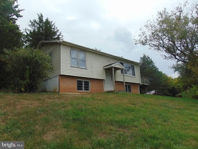 377 Cabin Ct, Front Royal, VA 22630 - photo 2