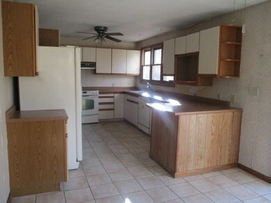 1376 Wallum Lake E, Burrillville, RI 02859 - photo 3