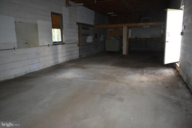 311 Jefferson St, Hagerstown, MD 21740 - photo 6