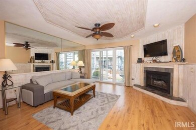 319 E Jefferson St, Culver, IN 46511 - photo 4