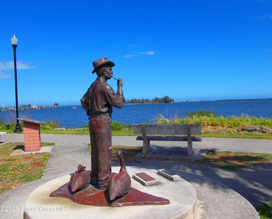 Kroegel Bronze statue 1