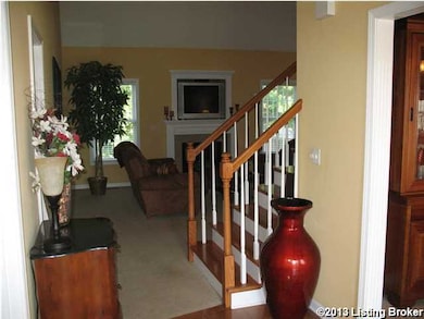 8629 Sanctuary Ln, Louisville, KY 40291 - photo 2