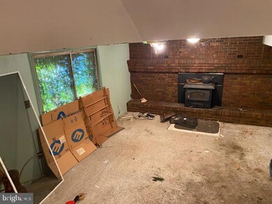 302 Yorknolls Dr, Capitol Heights, MD 20743 - photo 3