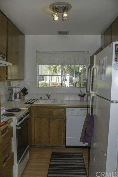 Enjoy cooking in your new kitchen! Hard wood floor