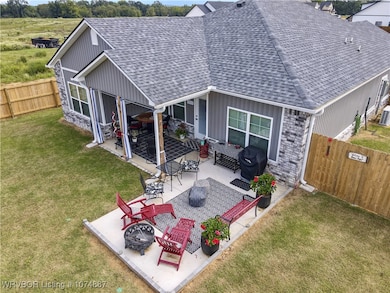 305 Twisted Oak Way, Greenwood, AR 72936 - photo 6