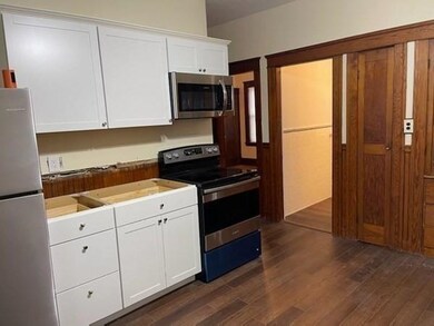 19 N Woodford St unit 3, Worcester, MA 01604 - photo 5