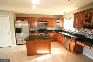 239 Freezeland View Ln, Linden, VA 22642 - photo 7