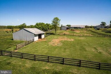 474 Bedrock Ln, Berryville, VA 22611 - photo 3