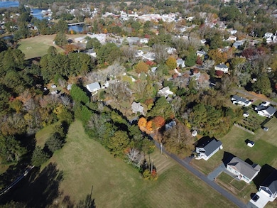 1 Jefferson St, Onancock, VA 23417 - photo 2