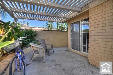 Patio, Unit A