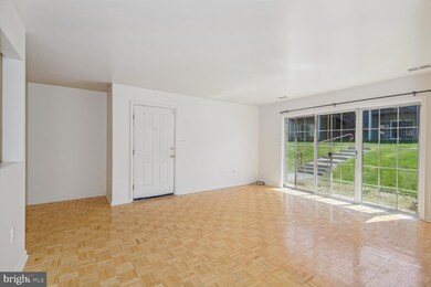 112 Timberlake Terrace unit 2, Stephens City, VA 22655 - photo 3