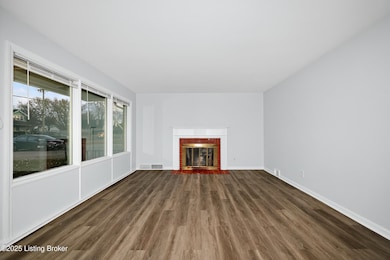 9106 Preston Hwy, Louisville, KY 40219 - photo 2