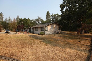 345 Hidden Acres Dr, Merlin, OR 97532 - photo 3