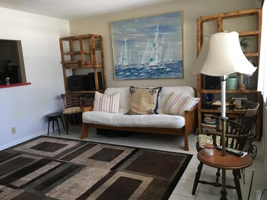 38 Windsor B, West Palm Beach, FL 33417 - photo 3