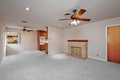 209 Ross Ave, Denison, TX 75020 - photo 5