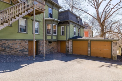 16 Wilkinson St, Putnam, CT 06260 - photo 5