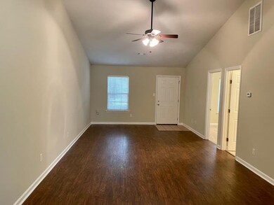 Combo Greatroom and Dining room