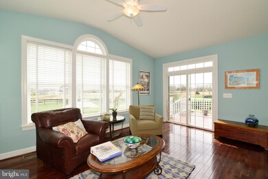 15742 Trongate Ct, Leesburg, VA 20176 - photo 4