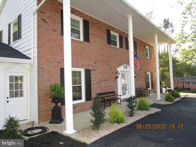 19109 Stoney Ln, Hagerstown, MD 21742 - photo 2