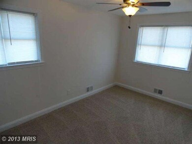 1217 Halstead Rd, Parkville, MD 21234 - photo 7