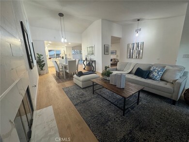 20559 Lisa Gail Dr, Santa Clarita, CA 91350 - photo 3