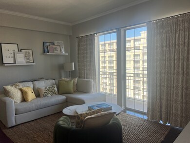 Renaissance On Turtle Creek unit 1706, Dallas, TX 75219 - photo 2