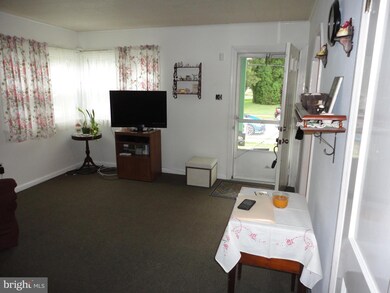 123 Ridley Ave, Folsom, PA 19033 - photo 7