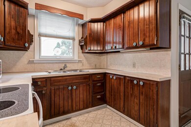 2718 Kent-127