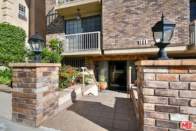 1936 Pelham Ave unit 301, Los Angeles, CA 90025 - photo 2