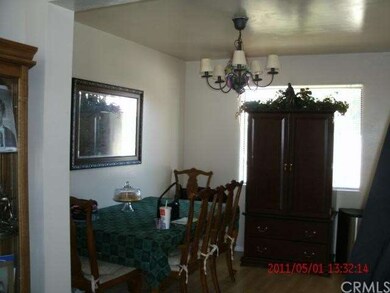 DR. AREA OFF OF KITCHEN