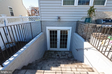 9221 Clementine Ct, Lorton, VA 22079 - photo 5