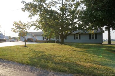 4282 Shawnee Trace Rd, Blanchester, OH 45107 - photo 2