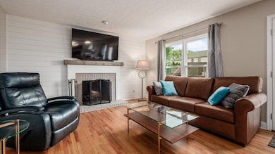 25-z 832 McLeod Parc085