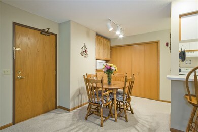957 Park St unit 101, Oregon, WI 53575 - photo 7