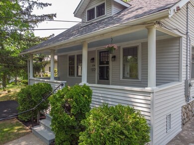 124 Clover St, Worcester, MA 01603 - photo 3