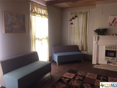 816 W Hopkins St, San Marcos, TX 78666 - photo 3