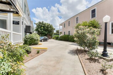2624 Chippewa St, New Orleans, LA 70130 - photo 2