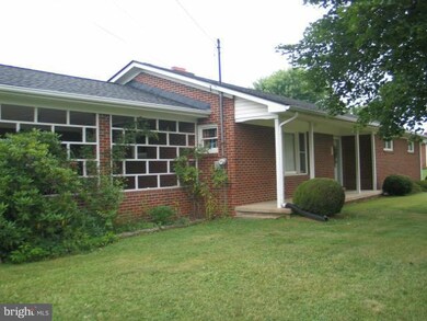 426 Al Good Dr, Stanley, VA 22851 - photo 2