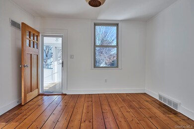 16 Oak St unit B, Rhinebeck, NY 12572 - photo 4