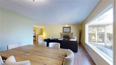 Dining Room/Living Room