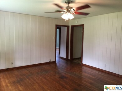 1104 Marlton St, San Marcos, TX 78666 - photo 4