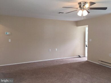 16 Chesterfield Ct, Southampton, NJ 08088 - photo 6